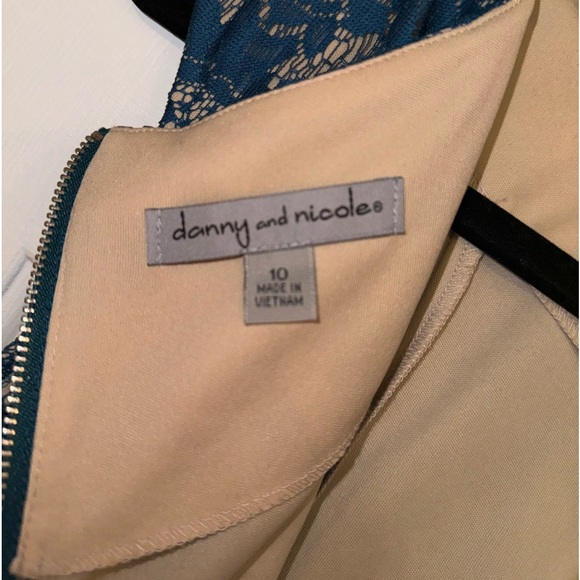 Danny and Nicole nude dress with Blue overlay lace floral design size 10 - Picture 9 of 10